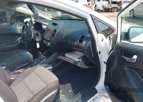 2017 Kia Forte S из США, поврежденный, VIN 3KPFL4A72HE052026